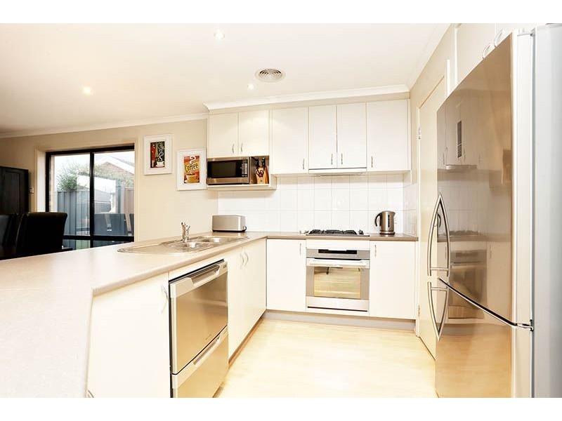 9 Eucumbene Road, Wyndham Vale VIC 3024