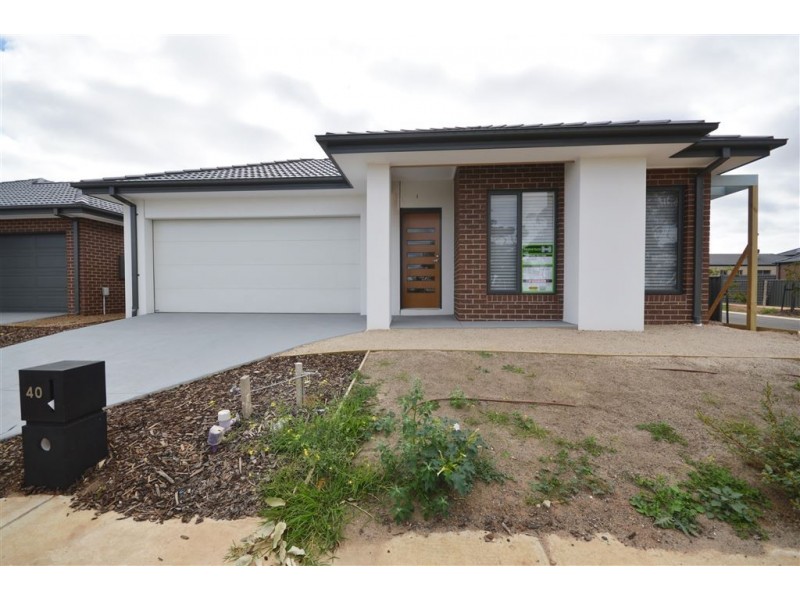 40 Bregman Esplanade, Wyndham Vale VIC 3024
