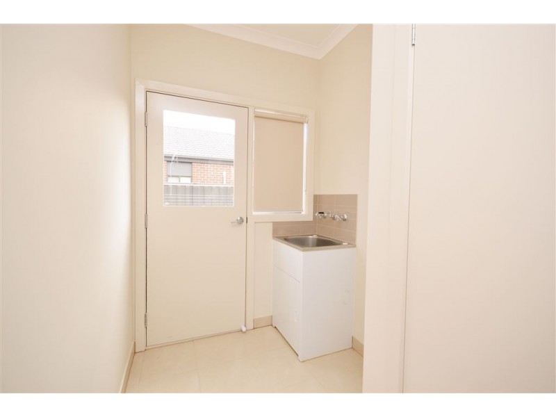 40 Bregman Esplanade, Wyndham Vale VIC 3024