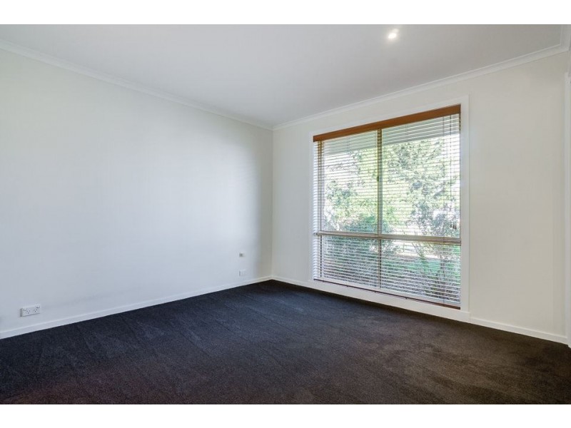 6 Zebra Finch Court, Hoppers Crossing VIC 3029