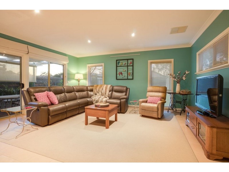 11 Meek Street, Werribee VIC 3030