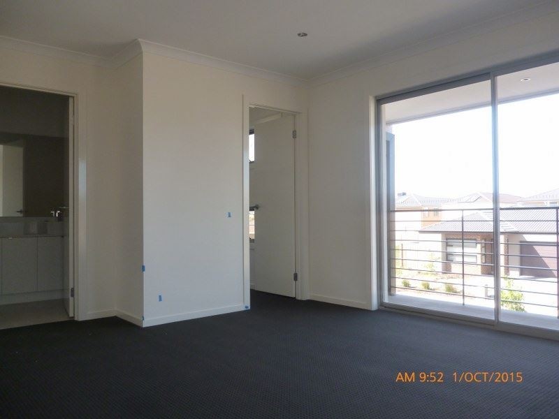 31 Maddock Street, Point Cook VIC 3030