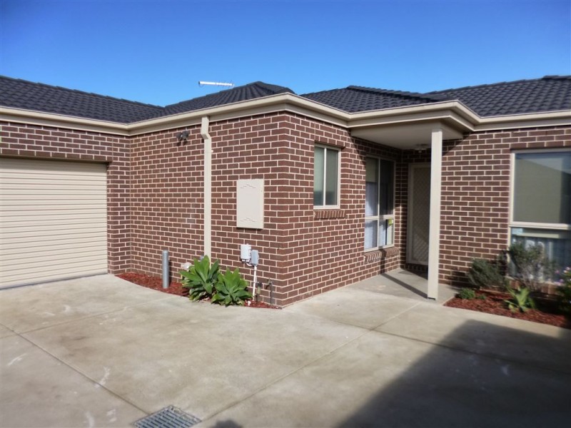 2/58 Wyndham Street, Werribee VIC 3030