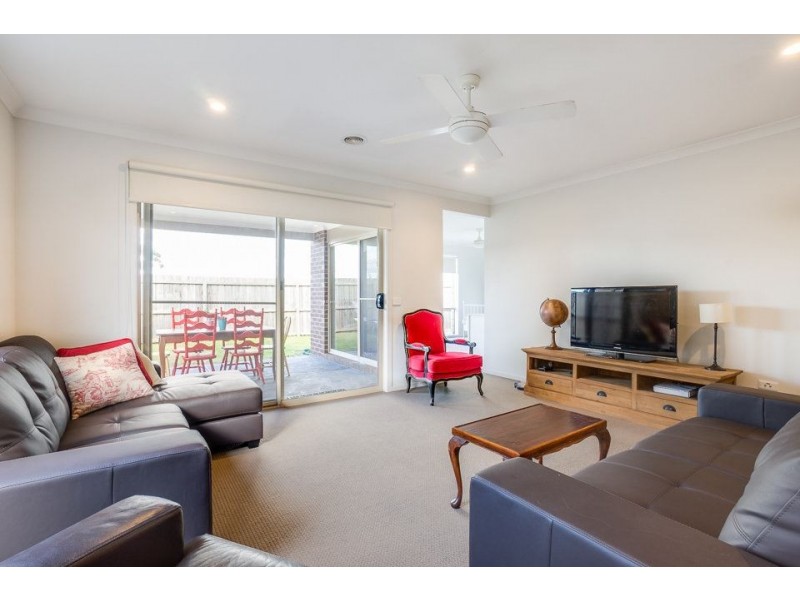 27 Morgan Crescent, Werribee VIC 3030