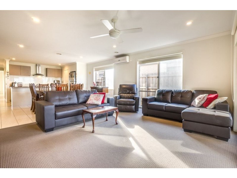 27 Morgan Crescent, Werribee VIC 3030