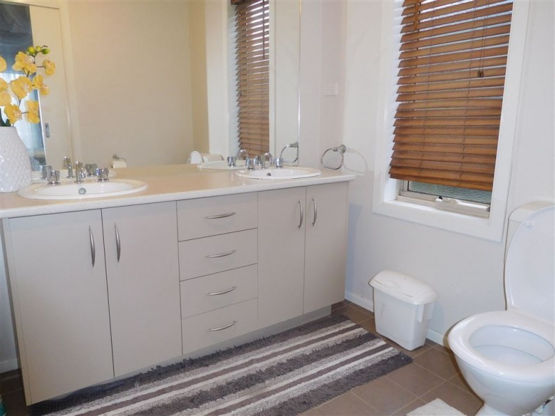 20 Clarafield Crescent, Tarneit VIC 3029