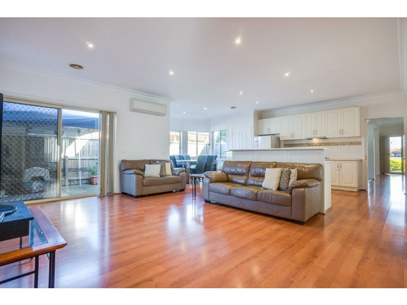 8 Simon Court, Werribee VIC 3030