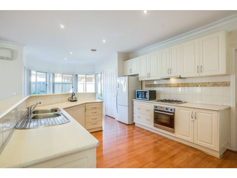 8 Simon Court, Werribee VIC 3030