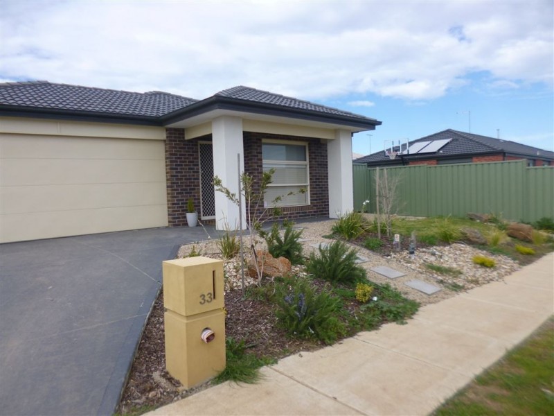 33 Mopane Circuit, Wyndham Vale VIC 3024