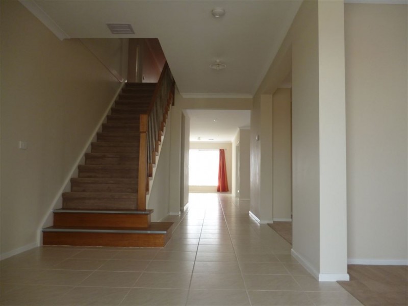 17 Lukis Avenue, Williams Landing VIC 3027