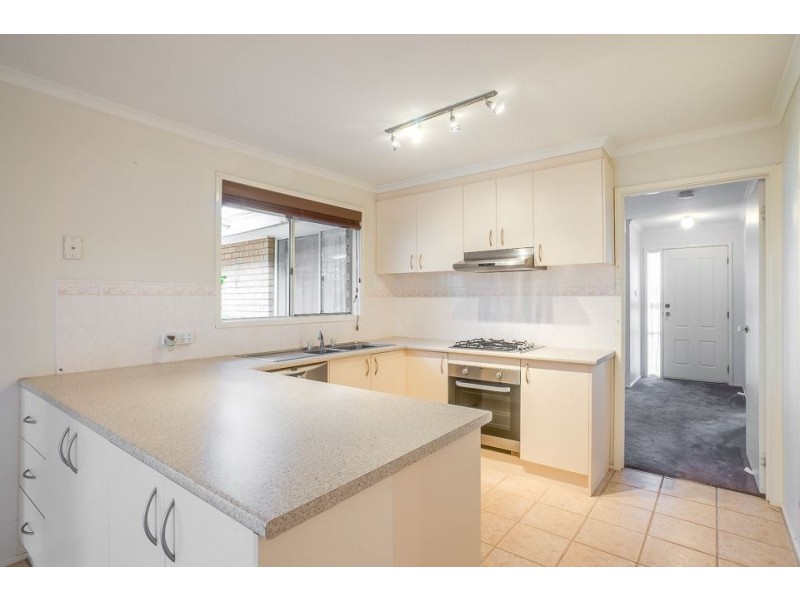 6 Chigwell Court, Hoppers Crossing VIC 3029