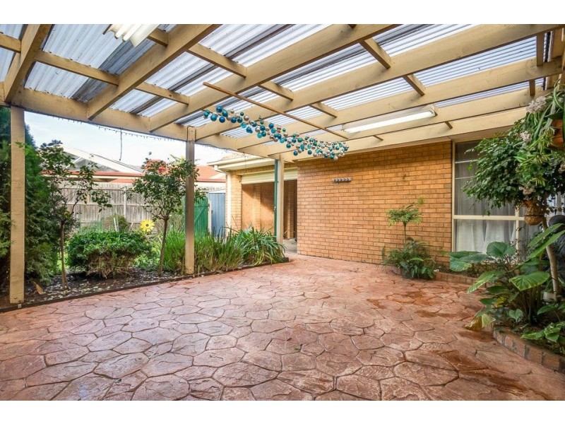 6 Chigwell Court, Hoppers Crossing VIC 3029