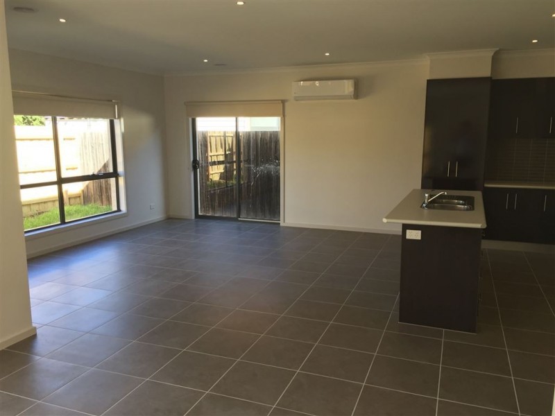 12A Ballan Road, Werribee VIC 3030