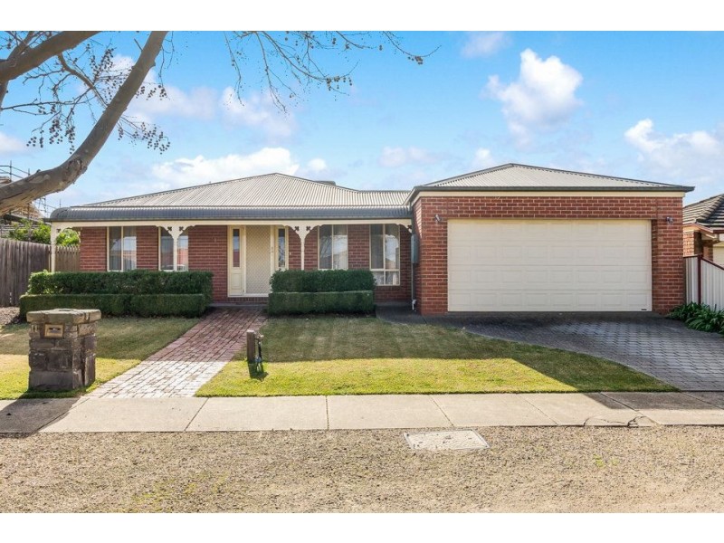 11 Fifeshire Drive, Hoppers Crossing VIC 3029