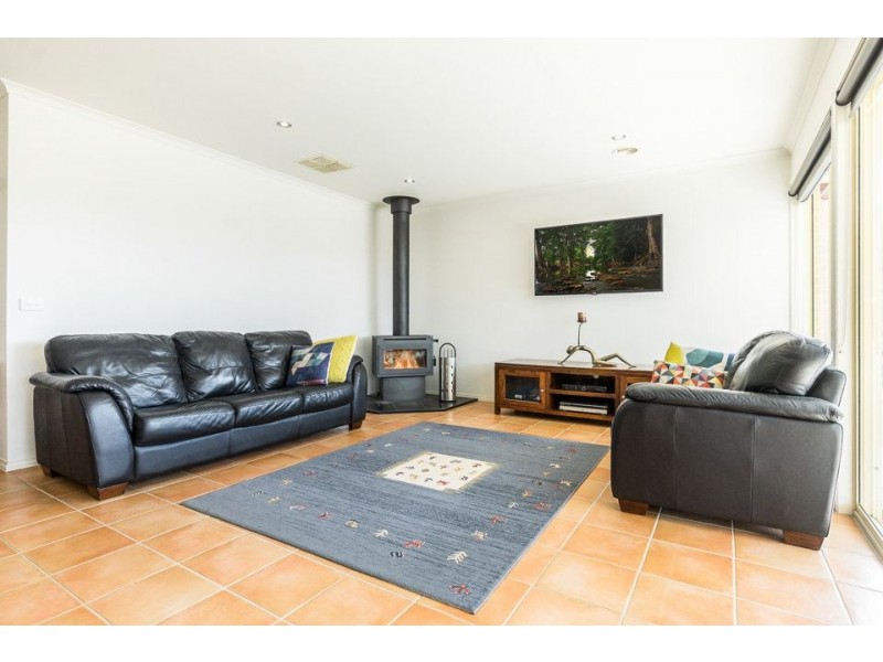 11 Fifeshire Drive, Hoppers Crossing VIC 3029