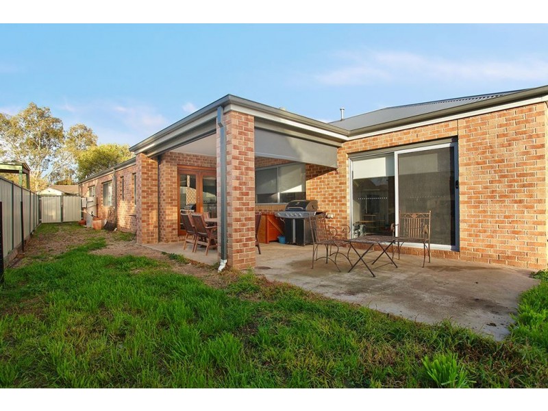 4 Flax Court, Werribee VIC 3030