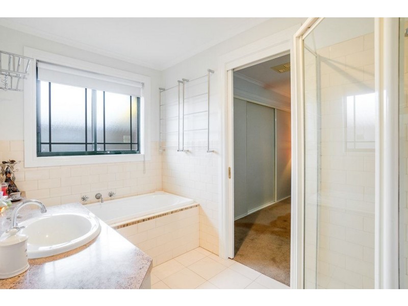 17 Karinya close, Werribee VIC 3030