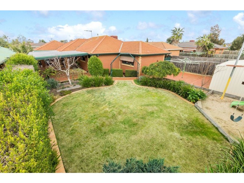 17 Karinya close, Werribee VIC 3030