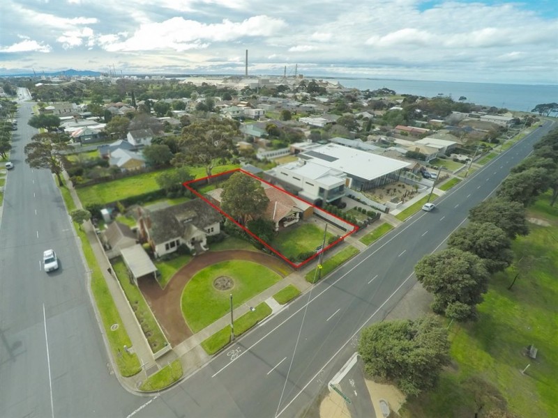 27 The Esplanade, North Shore VIC 3214