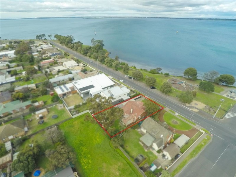 27 The Esplanade, North Shore VIC 3214