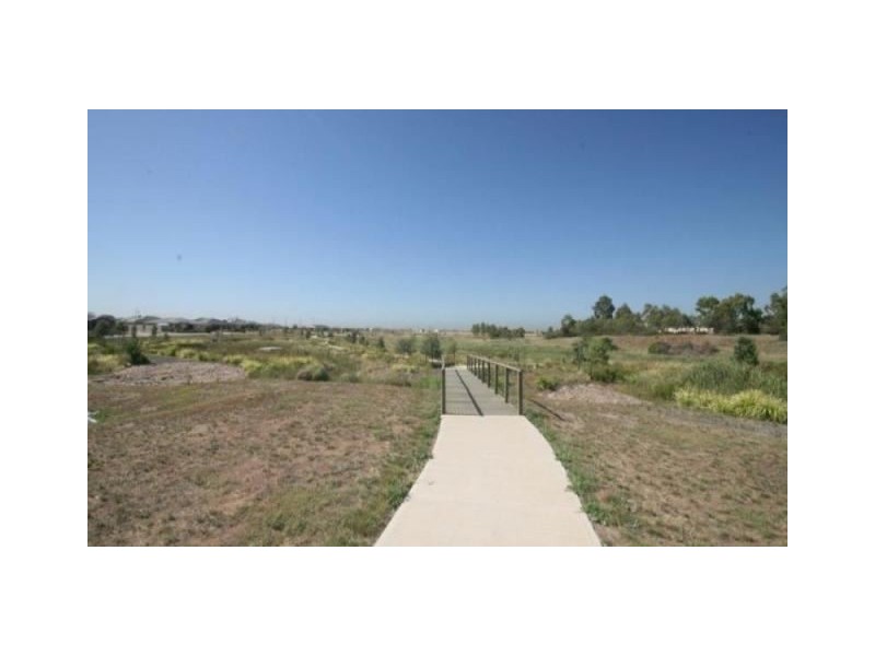 34 Barchester Ave, Truganina VIC 3029