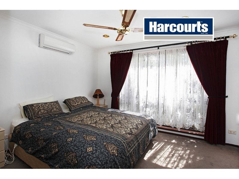 2/34 Songlark Crescent, Werribee VIC 3030