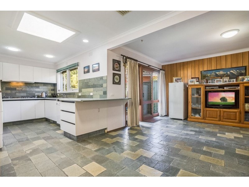 10 Doolan Street, Werribee VIC 3030