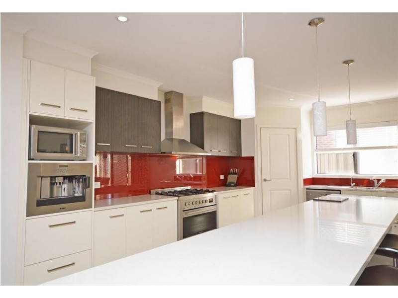 54 Lamington Drive, Tarneit VIC 3029