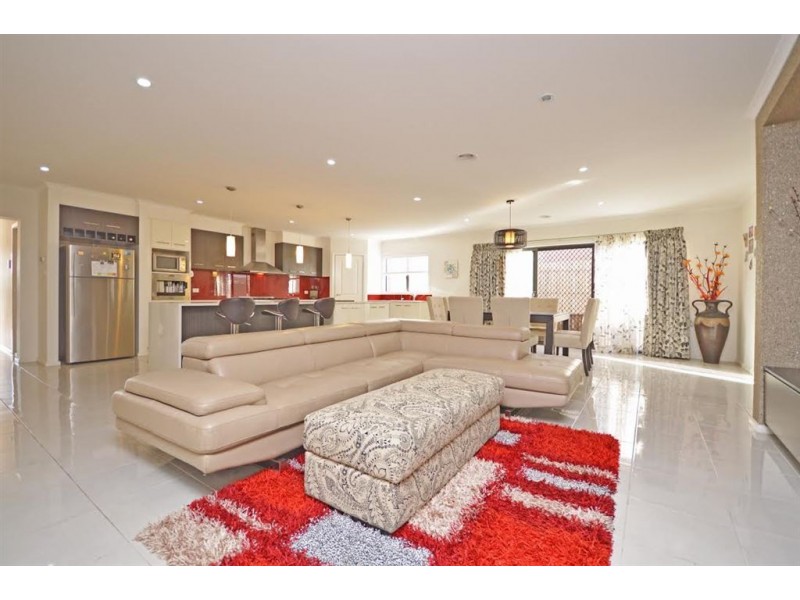 54 Lamington Drive, Tarneit VIC 3029