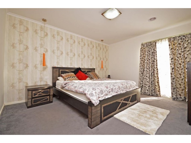 54 Lamington Drive, Tarneit VIC 3029
