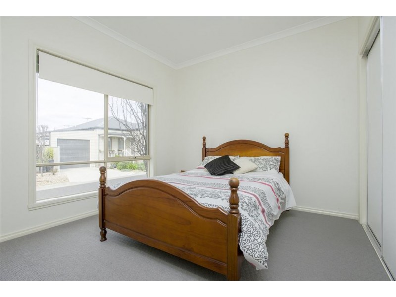 11B/150 Bulban Road, Werribee VIC 3030