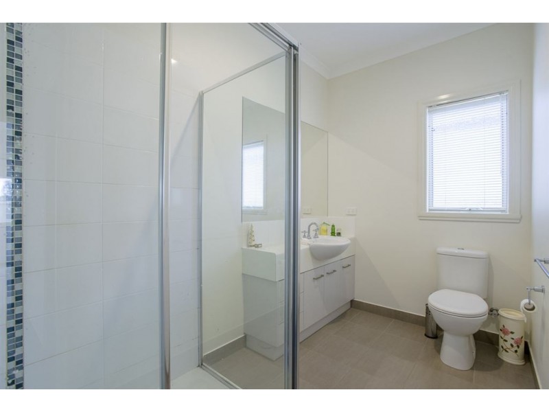 11B/150 Bulban Road, Werribee VIC 3030