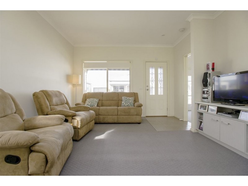 11B/150 Bulban Road, Werribee VIC 3030