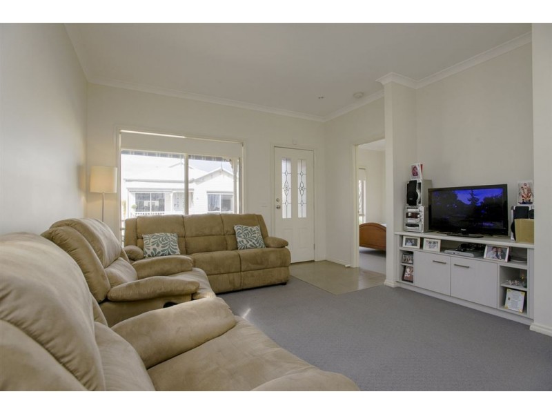 11B/150 Bulban Road, Werribee VIC 3030