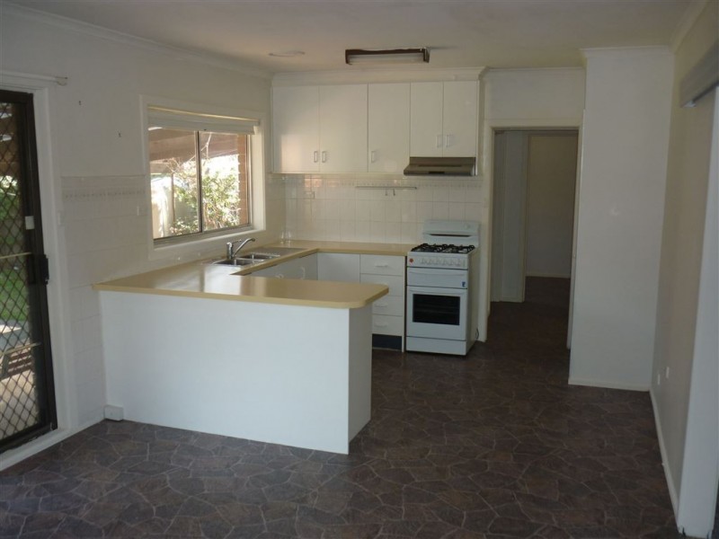 42 Kiely Avenue, Werribee VIC 3030