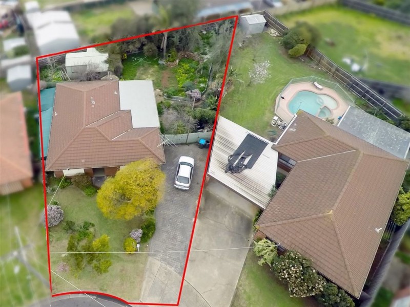 9 Lorikeet Court, Werribee VIC 3030