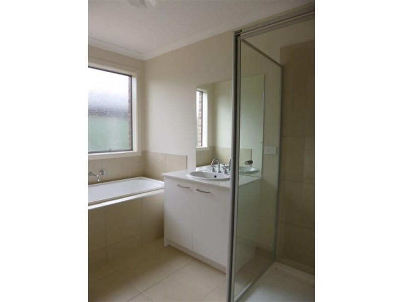 27 Mopane Circuit, Wyndham Vale VIC 3024