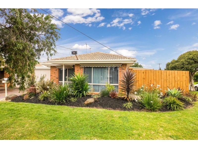 1/14 Kestrel Place, Werribee VIC 3030