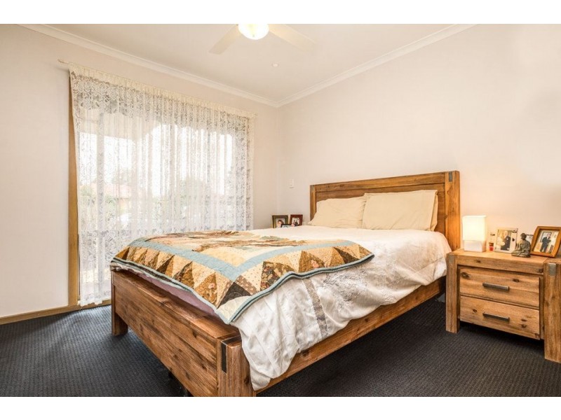 1/14 Kestrel Place, Werribee VIC 3030