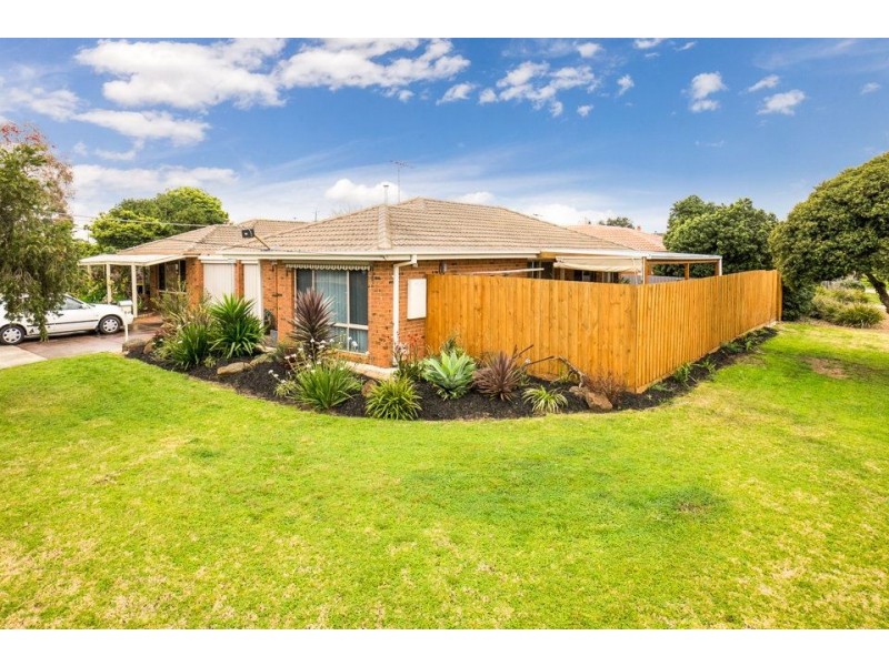 1/14 Kestrel Place, Werribee VIC 3030