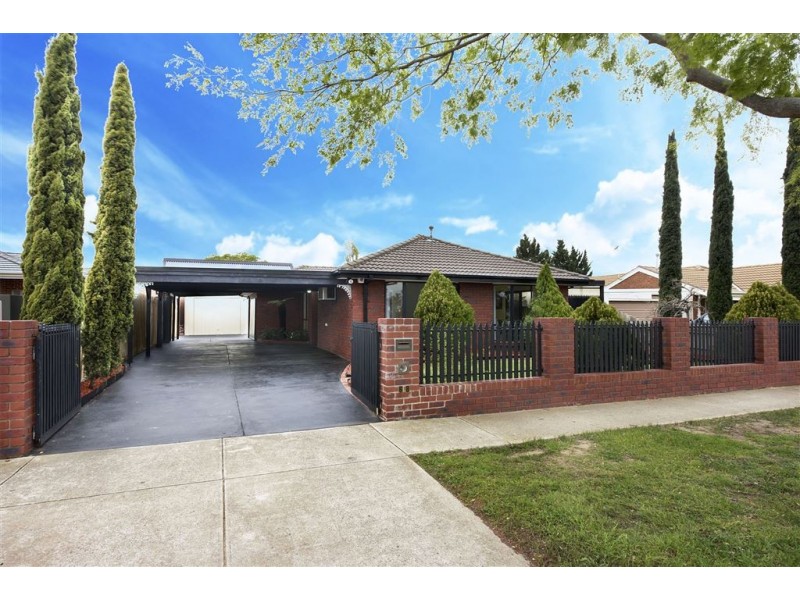 68 Thames Boulevard, Werribee VIC 3030