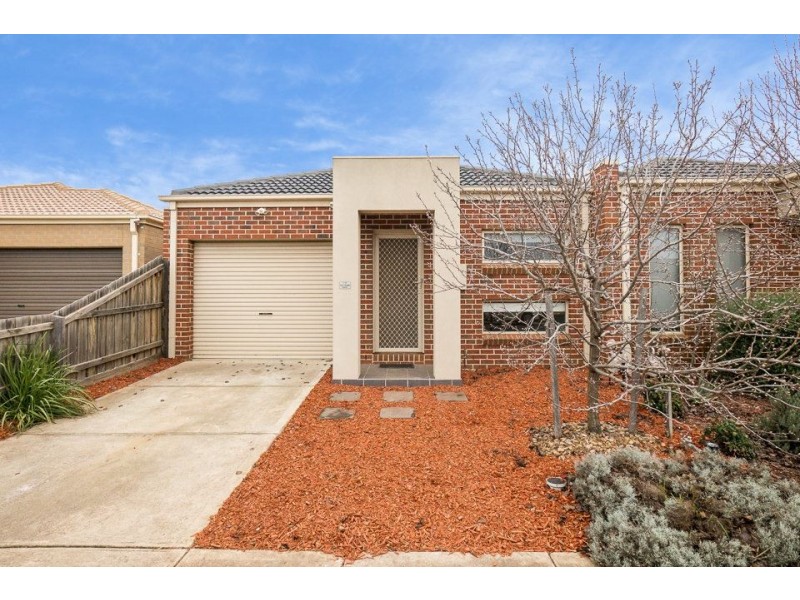 1/17 Red Robin Road, Truganina VIC 3029
