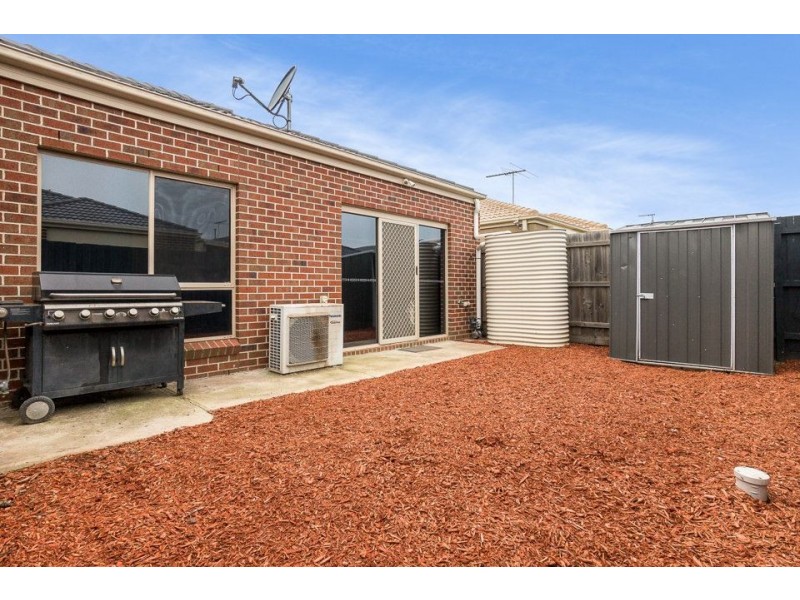1/17 Red Robin Road, Truganina VIC 3029