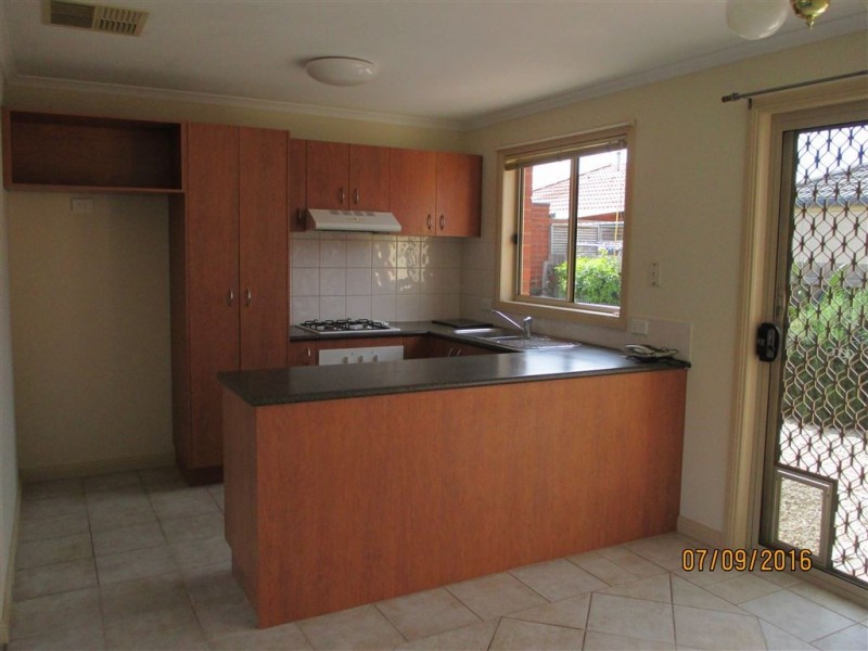 9/22 Ventosa Way, Werribee VIC 3030