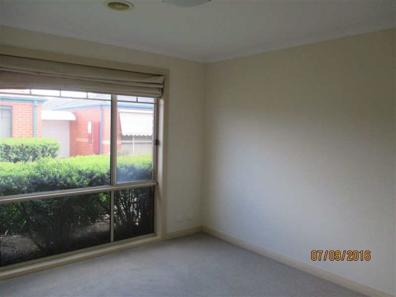 9/22 Ventosa Way, Werribee VIC 3030