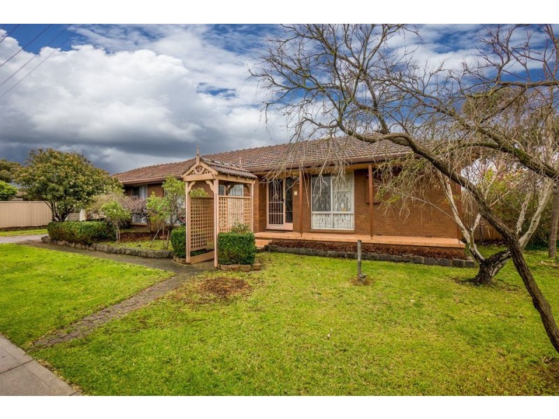 77 Greaves Street South, Werribee VIC 3030