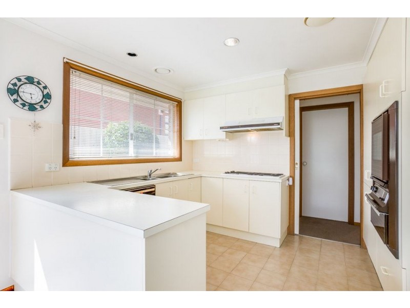 1/12 Romawi Street, Altona VIC 3018