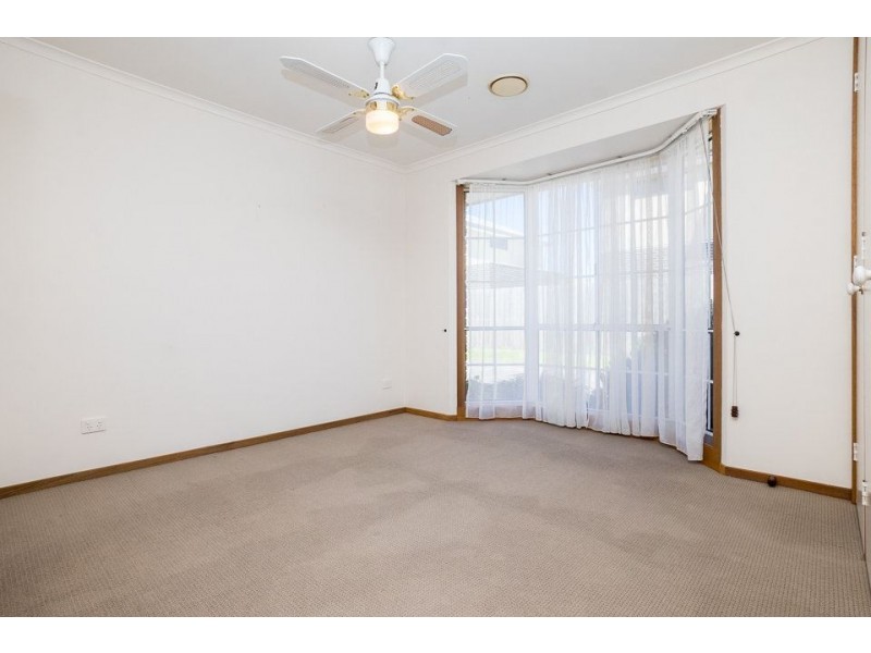 1/12 Romawi Street, Altona VIC 3018