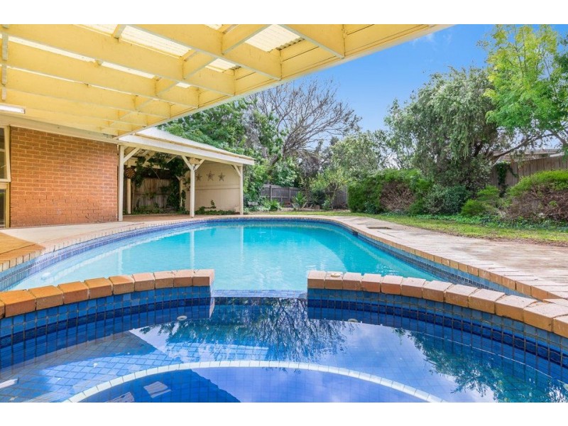 21 Merrett Avenue, Hoppers Crossing VIC 3029