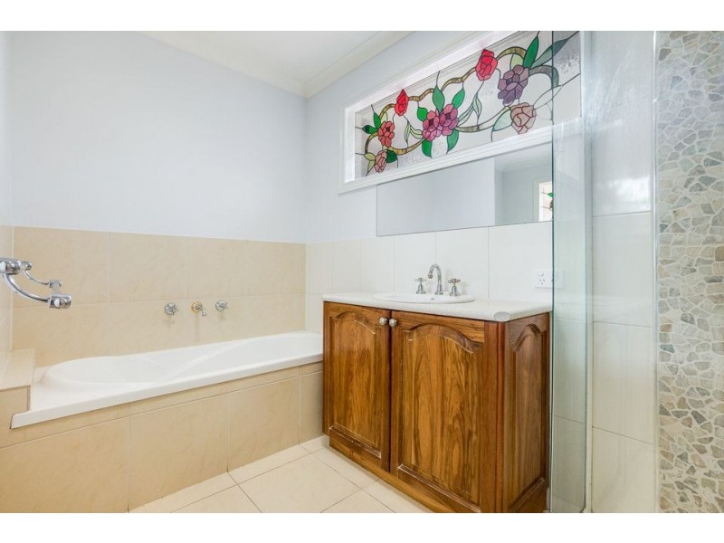 21 Merrett Avenue, Hoppers Crossing VIC 3029